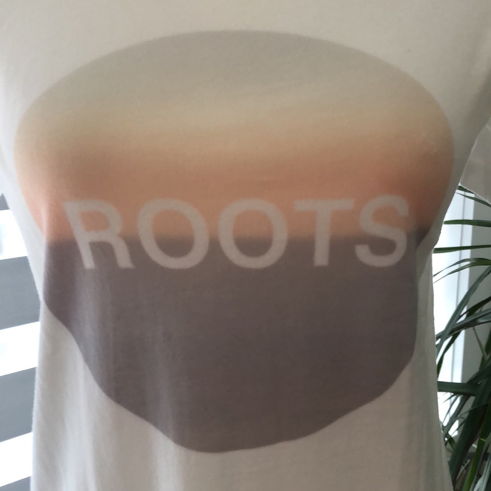 Roots Quality Ladies T-Shirt Size Sm. NWT Crisp White Sunset Horizon T-shirt - Picture 3 of 9
